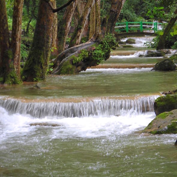 Sorpréndete con la Cascada El Chuveje